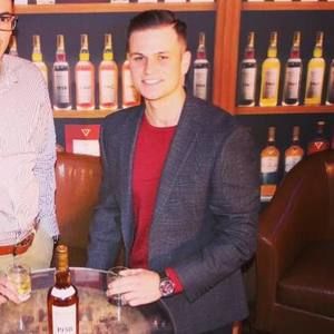 Meet your Posher, Ryan